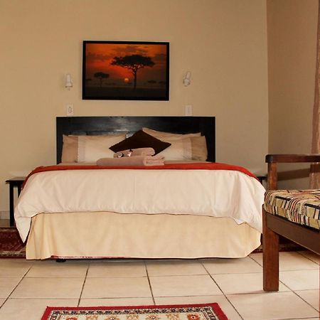 Rustenburg Guesthouse Zimmer foto
