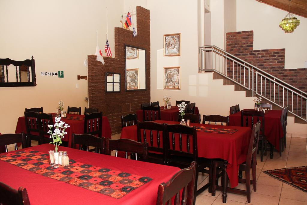 Rustenburg Guesthouse Exterior foto